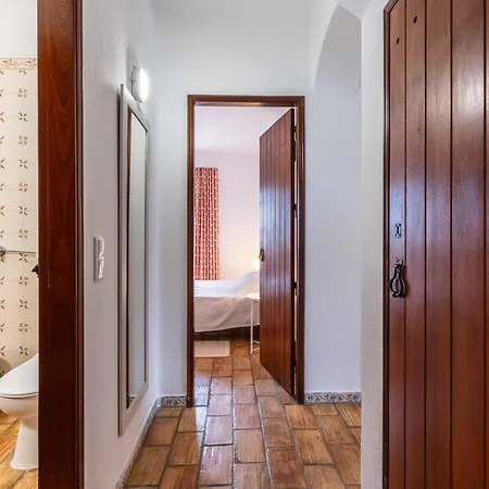 Casa Conchas V4, Da Coelha Villa